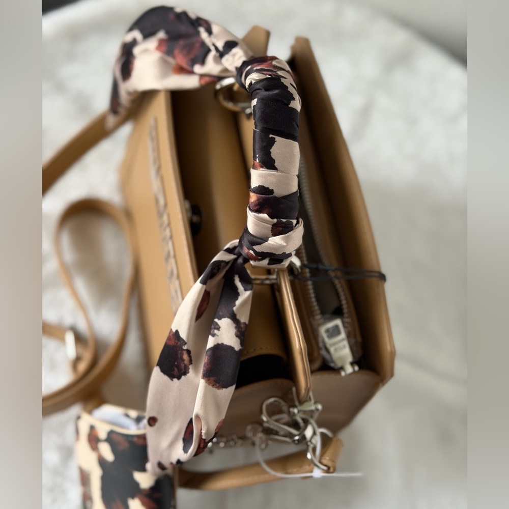 Steve Madden Bevelynn Satchel Western Cow Print Scarf Wallet tote crossbody Bag - Picture 5 of 10